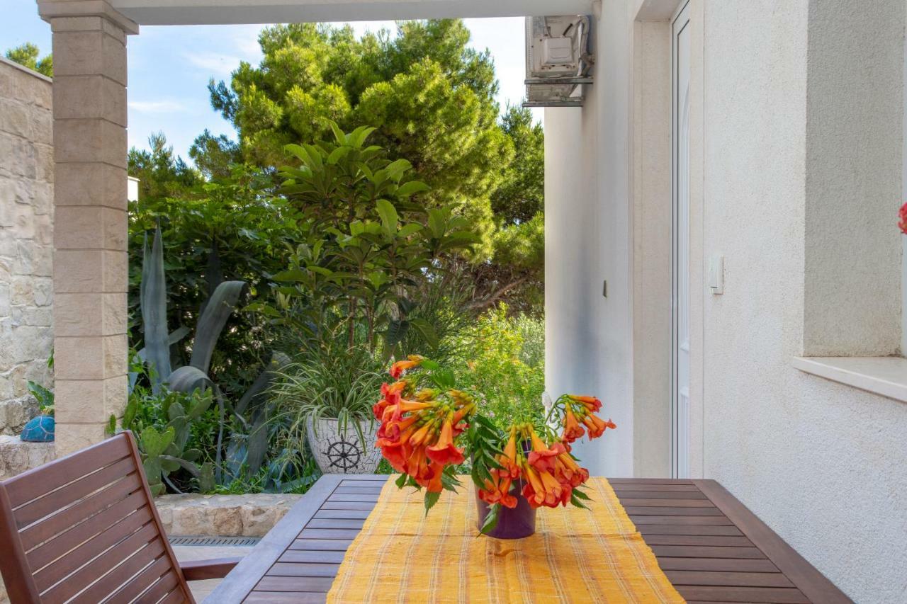 Apartments Gilve Hvar Town Esterno foto